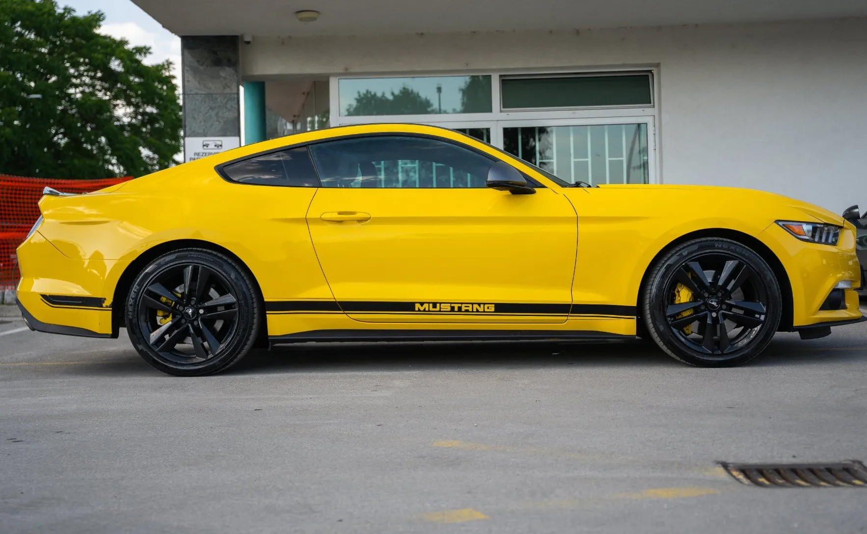 Zunanja slika - Ford Mustang - 2.3 EcoBoost kamera xenon ambientalna osvet. - 4