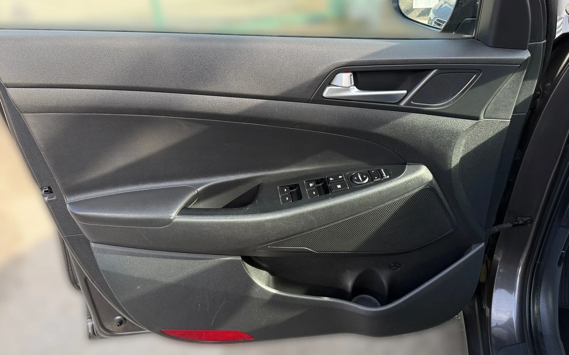 Zunanja slika - Hyundai Tucson - 1.6 GDI 1.LASTNIK SLO VOZILO TEMPOMAT PDC KAMERA - 13