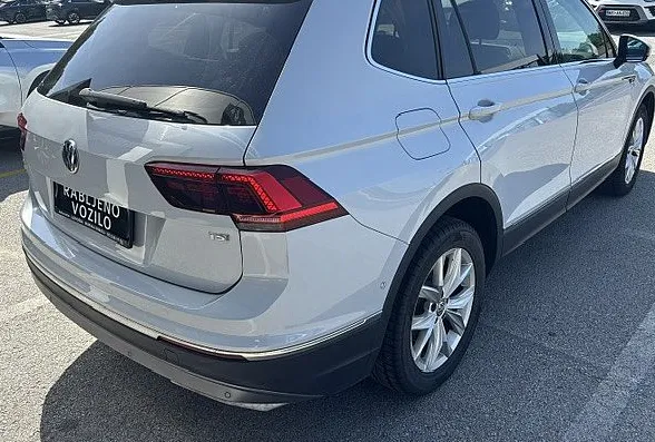 Zunanja slika - Volkswagen Tiguan Allspace - 1.4 TSI ACT BMT . LED žarometi. Radarski tempomat - 4