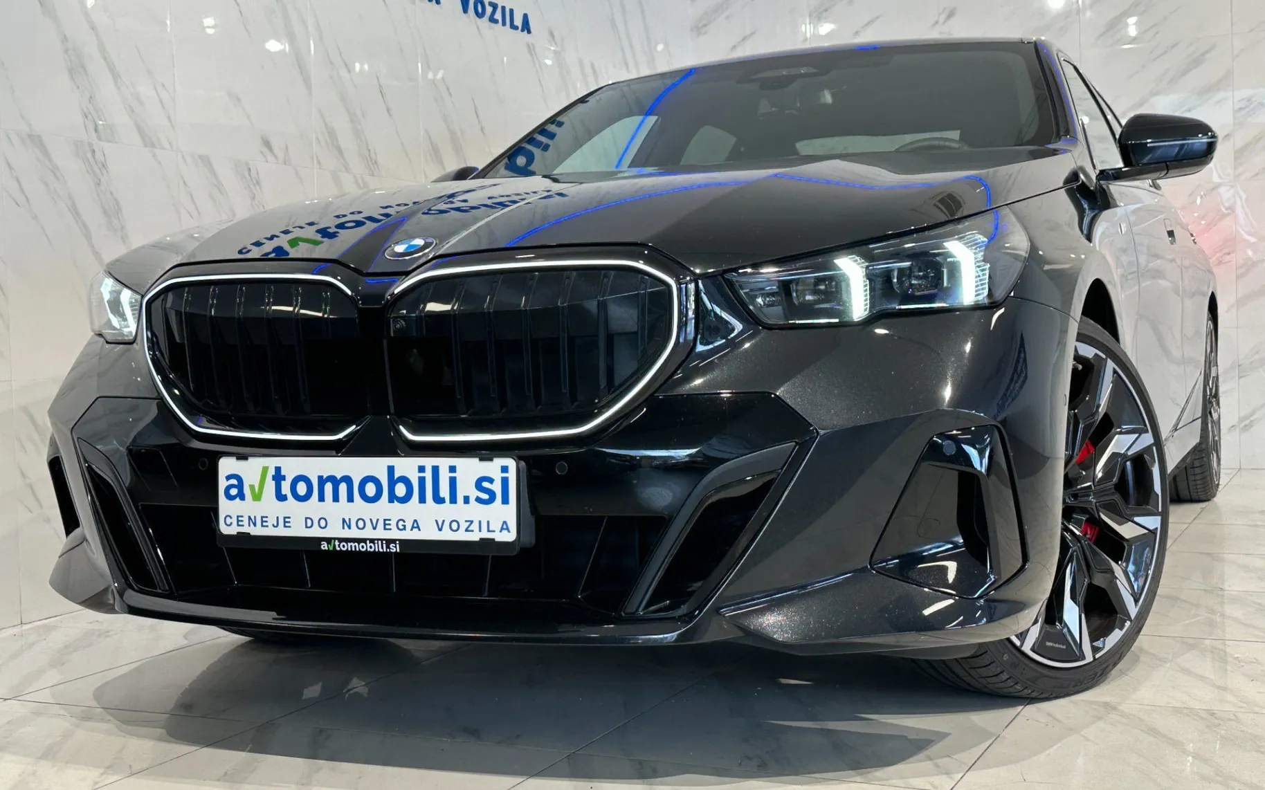 Zunanja slika - BMW serija 5: - 40d|xDrive|M-Pro|Pano|4WS|Bowers|HUD|Hlaj|ACC|36 - 3
