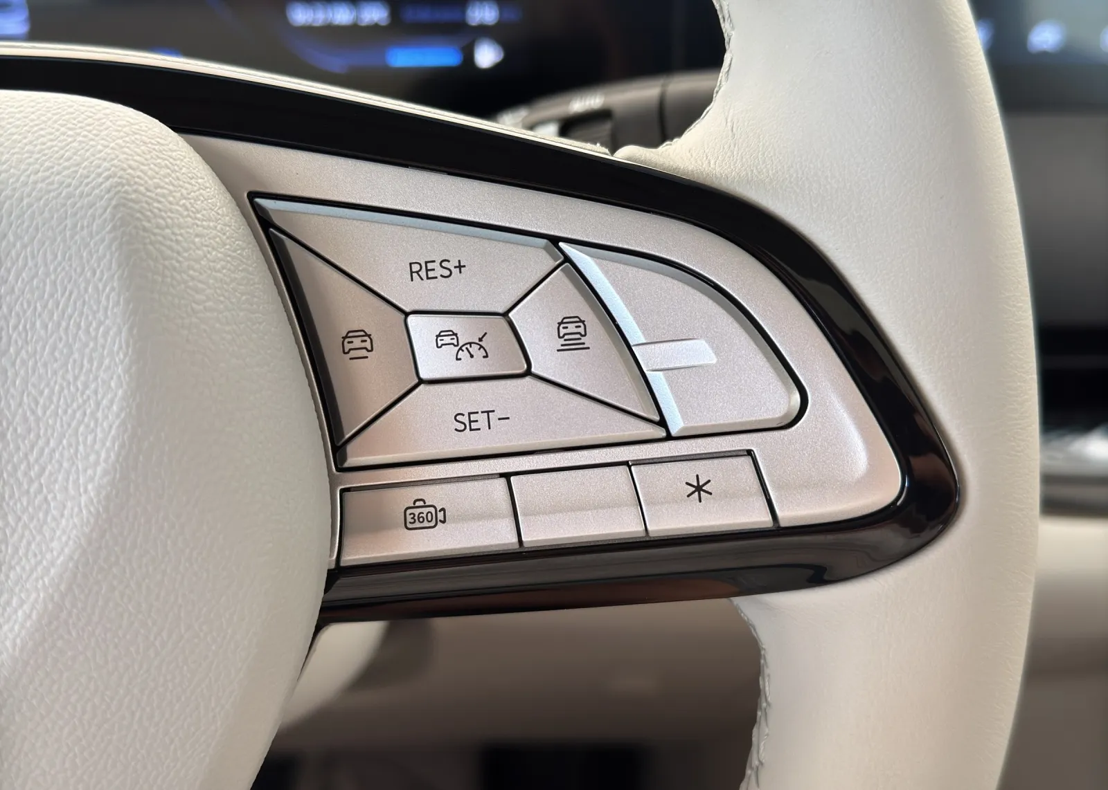 Zunanja slika - Forthing V9 - 1.5T PHEV + HUD + BLIS + RADAR+ PANORAMA + 7SEDEŽI - 10