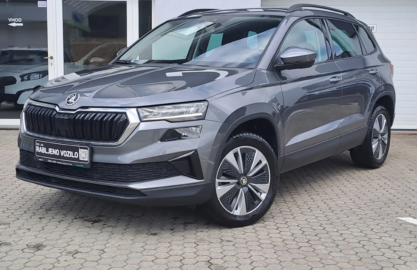 Zunanja slika - Škoda Karoq - 2.0 TDI Ambition DSG - 1