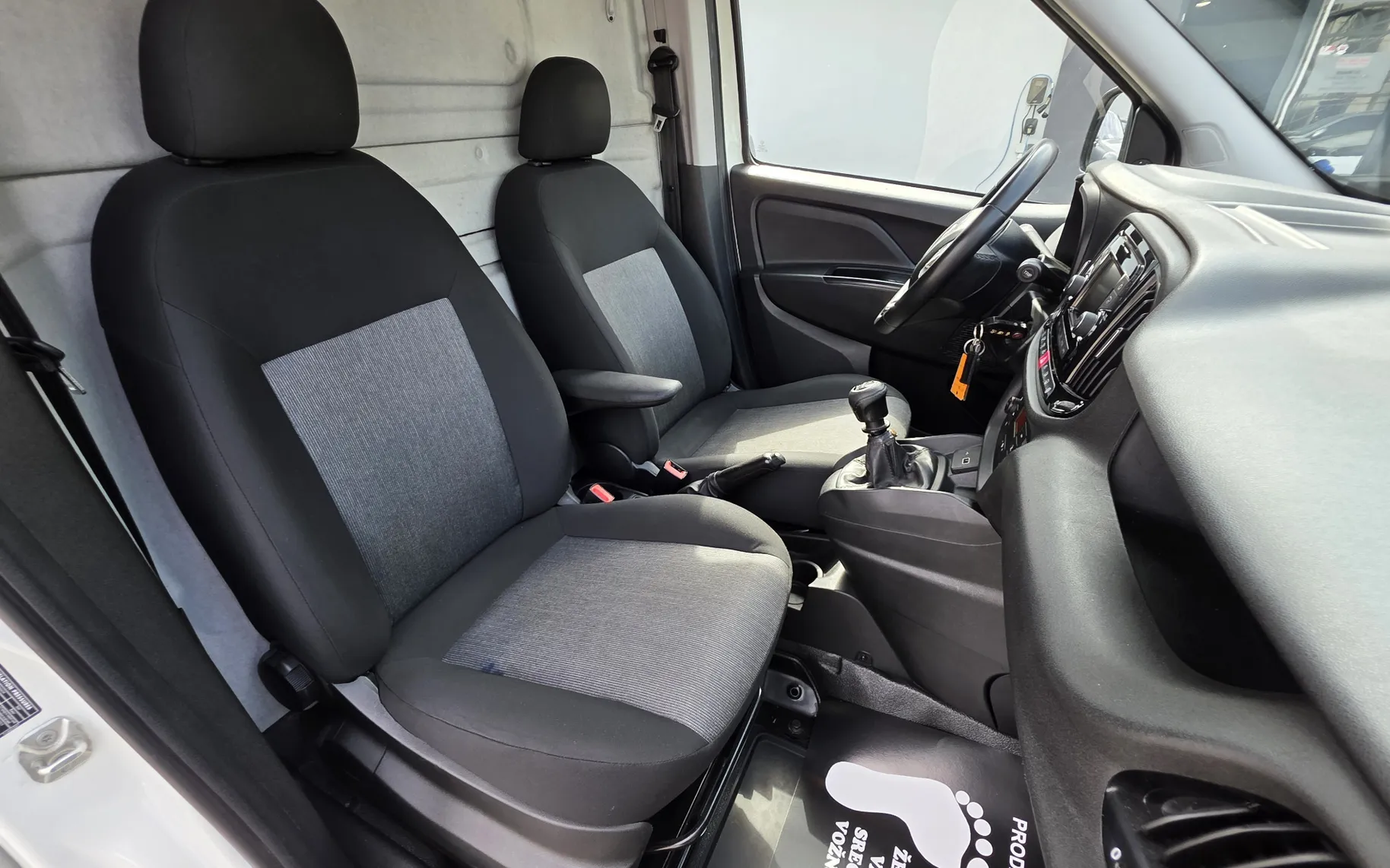 Zunanja slika - Fiat Doblo - 1,6 Multijet 16V Eas yN1 TEMP KAMERA KLJUKA NAVI KLIMA - 14