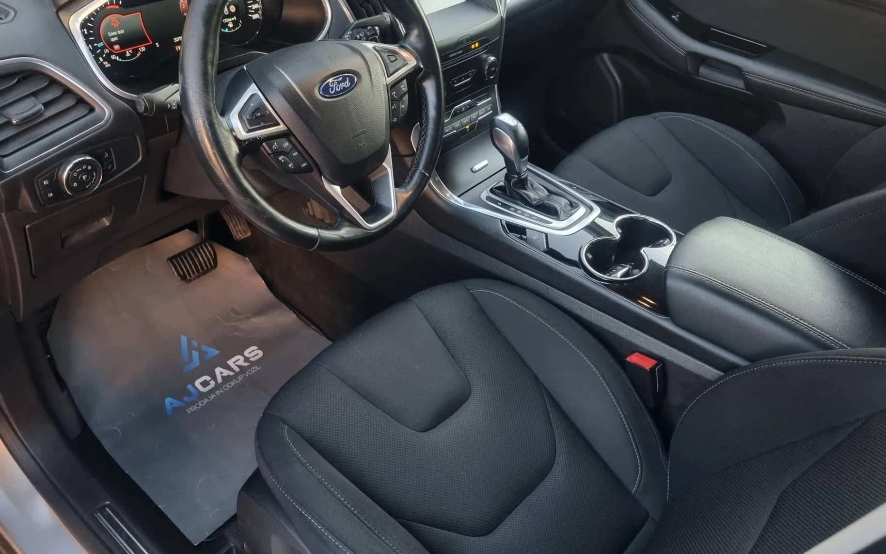 Zunanja slika - Ford S-MAX - 2.0TDCi 132kW AWD Titanium Avt.-2XLed-2xPDC-Klju - 7