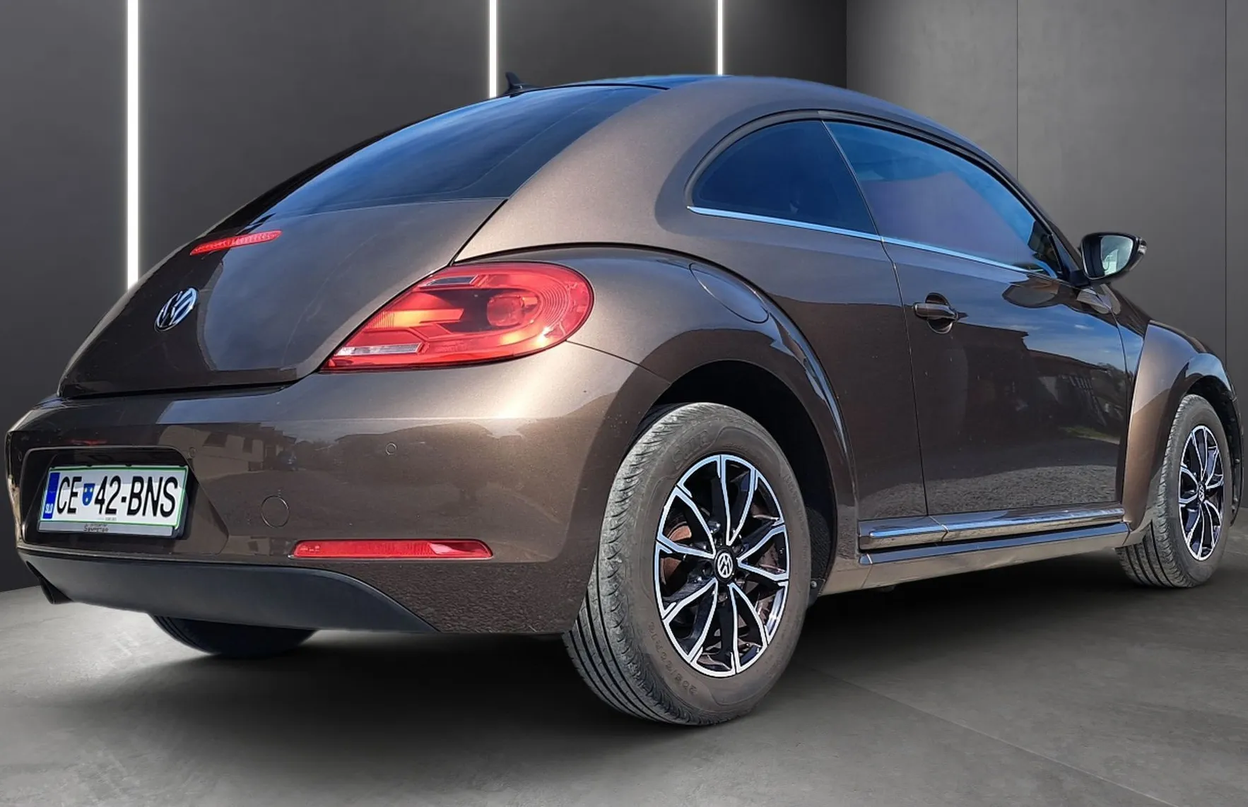 Zunanja slika - Volkswagen Beetle - 1.6 TDI Design - 3