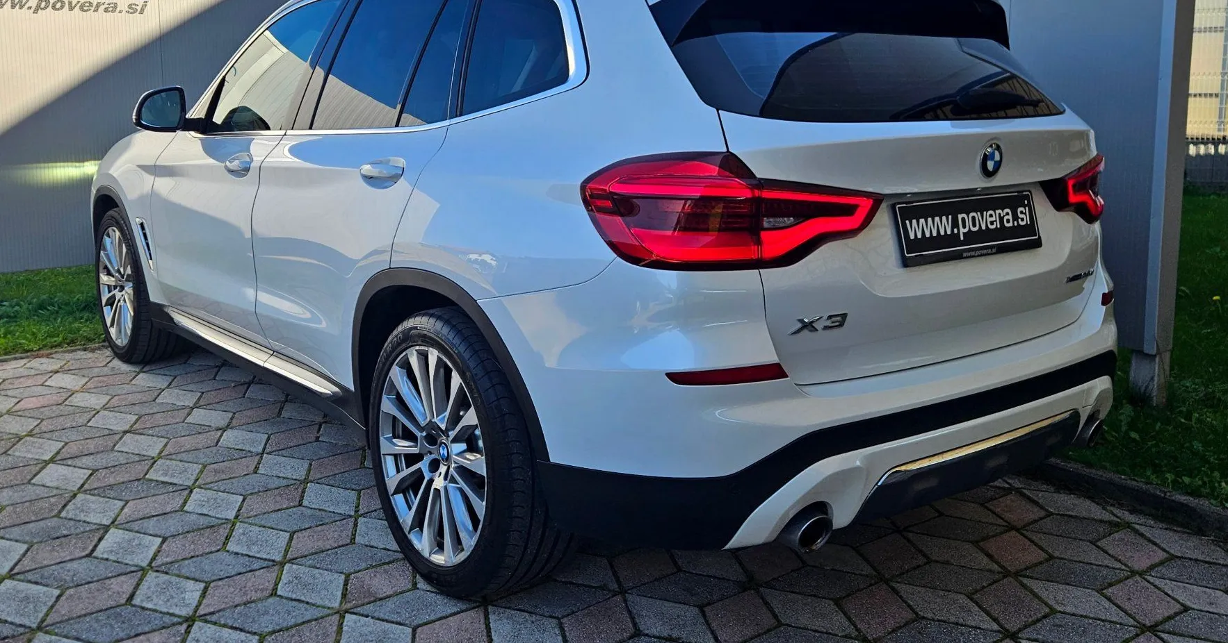 Zunanja slika - BMW X3 - serija : xDrive 30d Luxury Line Avt.+Led+ 20 Col +Met.bela - 8