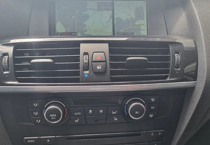 Zunanja slika - BMW X3 - serija :  xDrive20d - 11