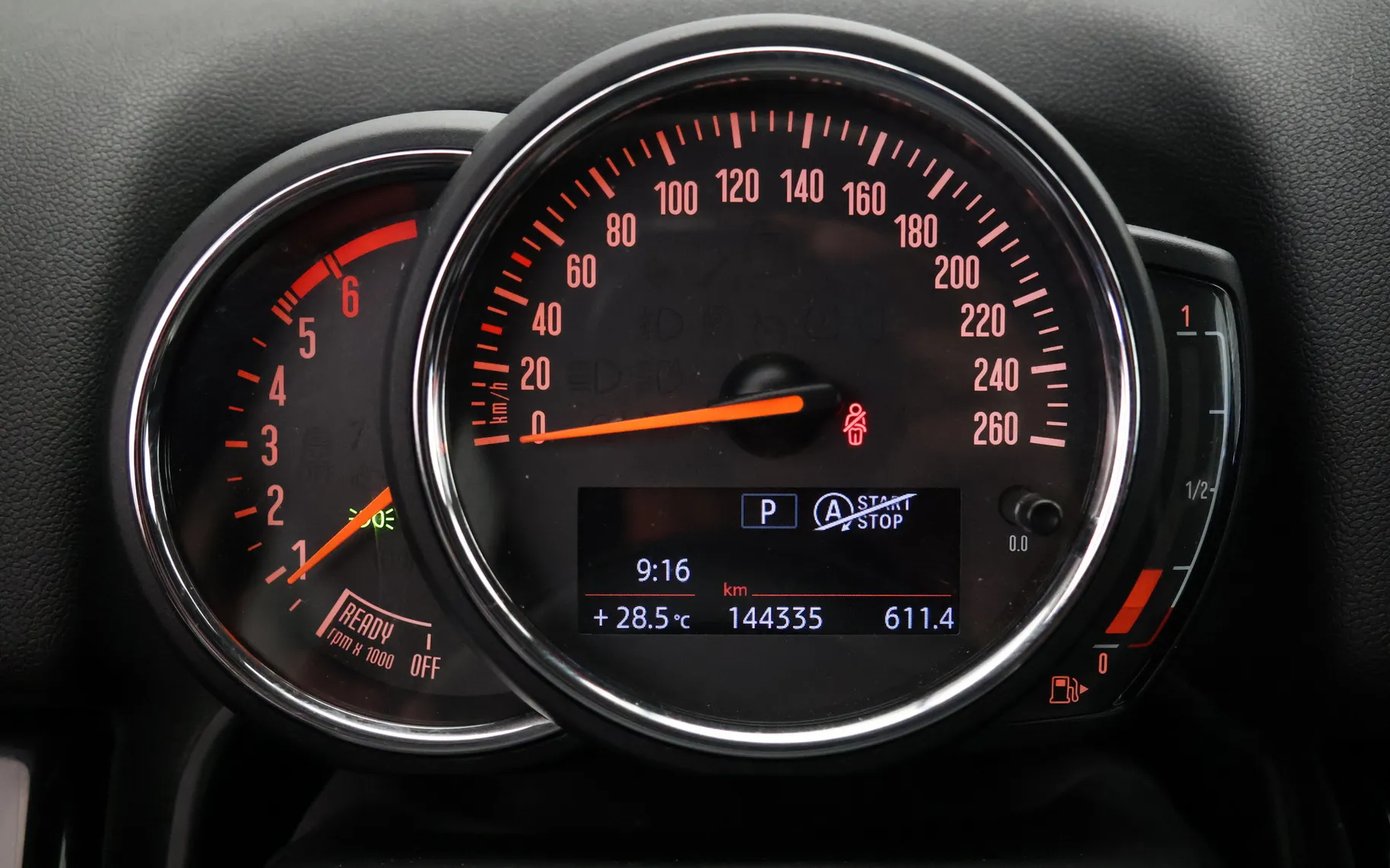 Zunanja slika - MINI Countryman Cooper - D 2.0d Aut Essential Trim 150KM - 11