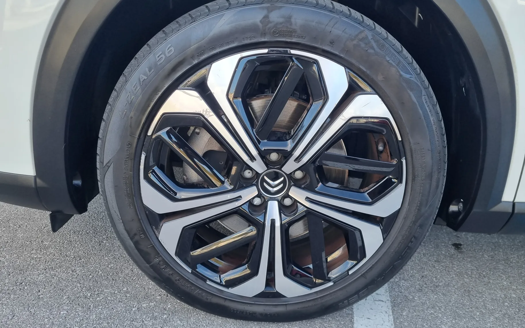Zunanja slika - Citroën C5X - C5 X 1.6 PHEV SHINE PACK Avtomatik - POTRJENA SERVISNA - 14