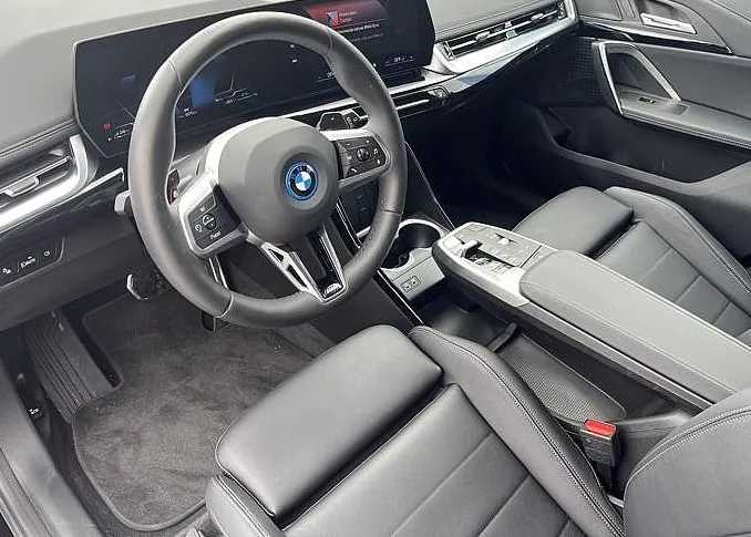 Zunanja slika - BMW X1 - serija :  xDrive30e  AT - 6