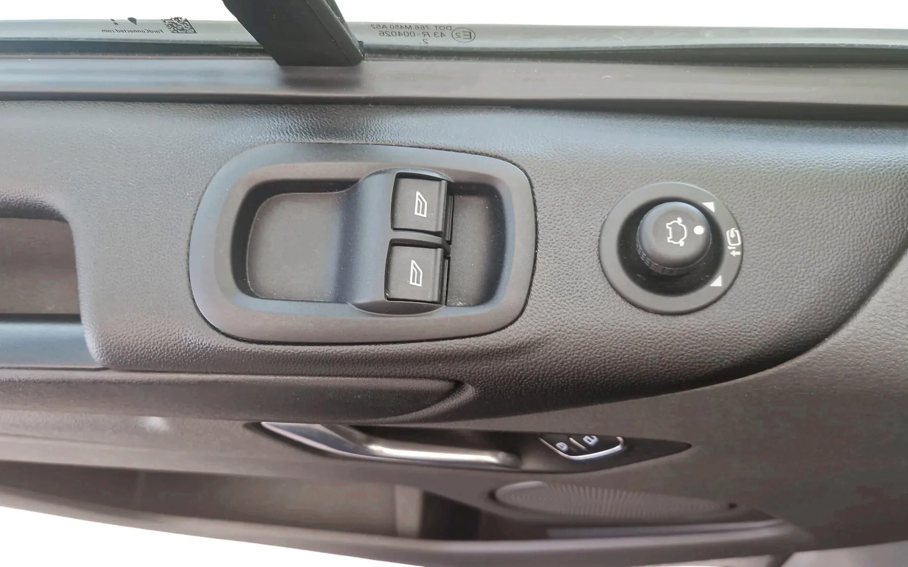 Zunanja slika - Ford Transit Custom - Tourneo Custom 320 2.0TDCi L2H1 Trend-SLO-2XKLIMA - 12