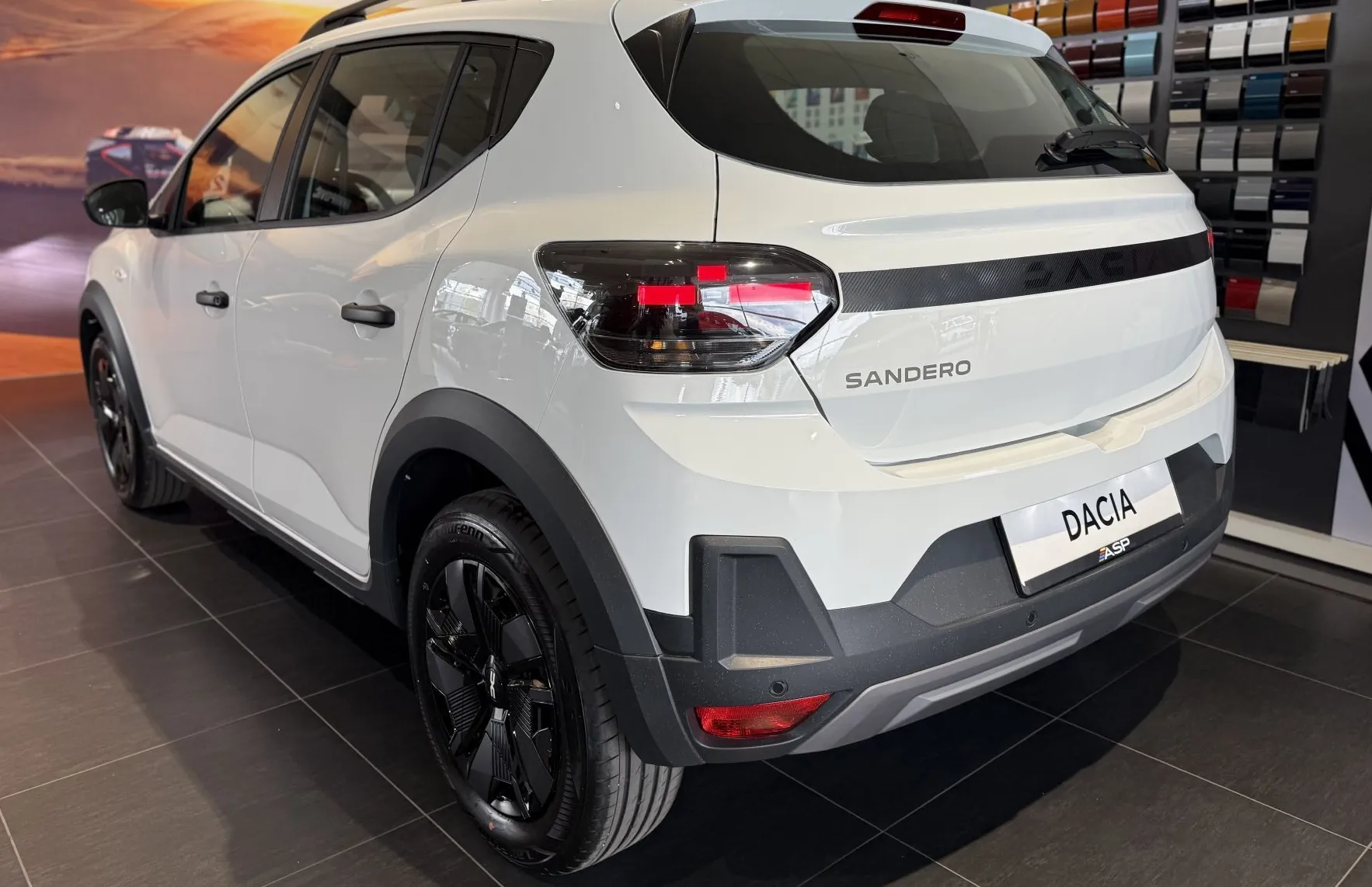 Zunanja slika - Dacia Sandero - TCe 110 Stepway Essential - 5