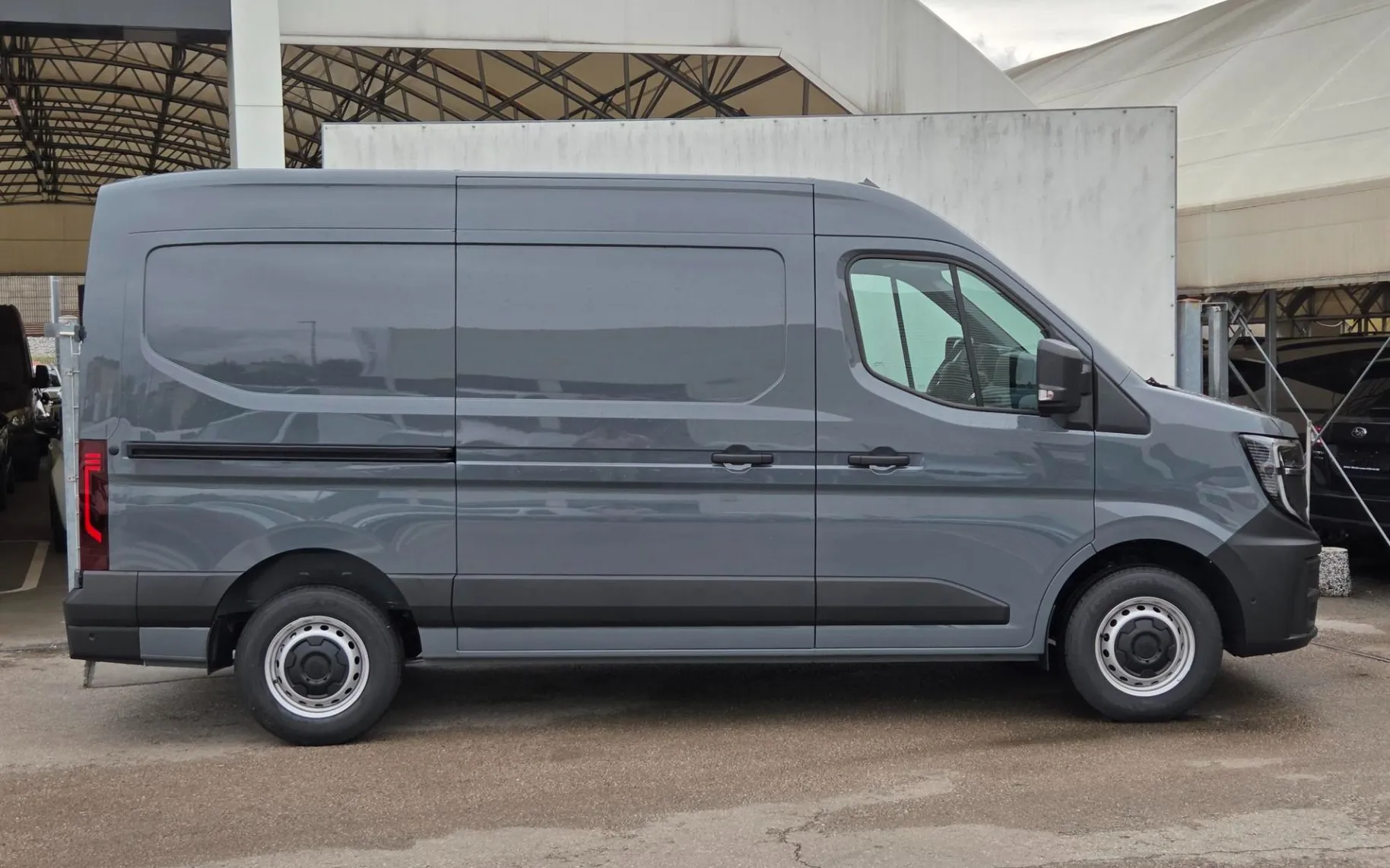 Zunanja slika - Renault Master - L2H2P3 150 dCi + Paket Kamera + Dodatna oprema - 3