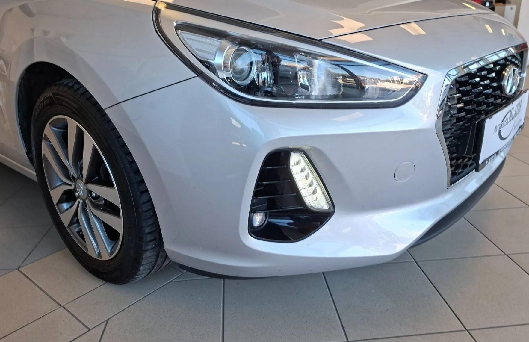Zunanja slika - Hyundai i30 - 1.6 CRDi 110 Style-1.LASTNIK-SLO-LED-KAMERA-PDC- - 17