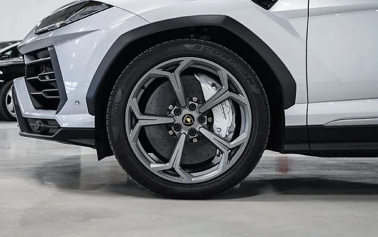 Zunanja slika - Lamborghini Urus - ADAS 360KAM HUD FULL ANIMA MASAŽA GAR-NOV 2026 - 9