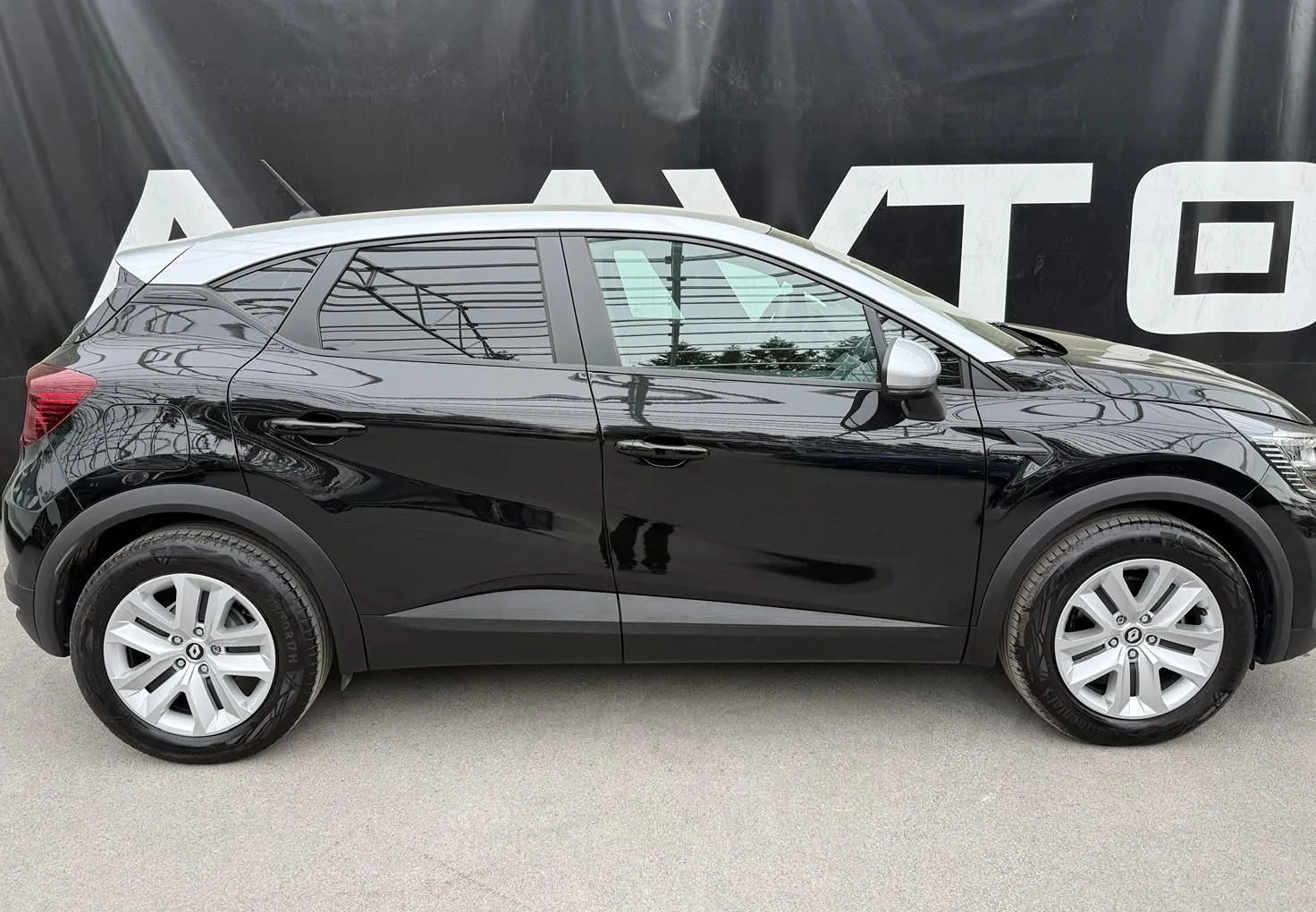 Zunanja slika - Renault Captur - E-TECH AVT. NAVI-ALU-KEYLESS-KAMERA-TEMPOMAT... - 3
