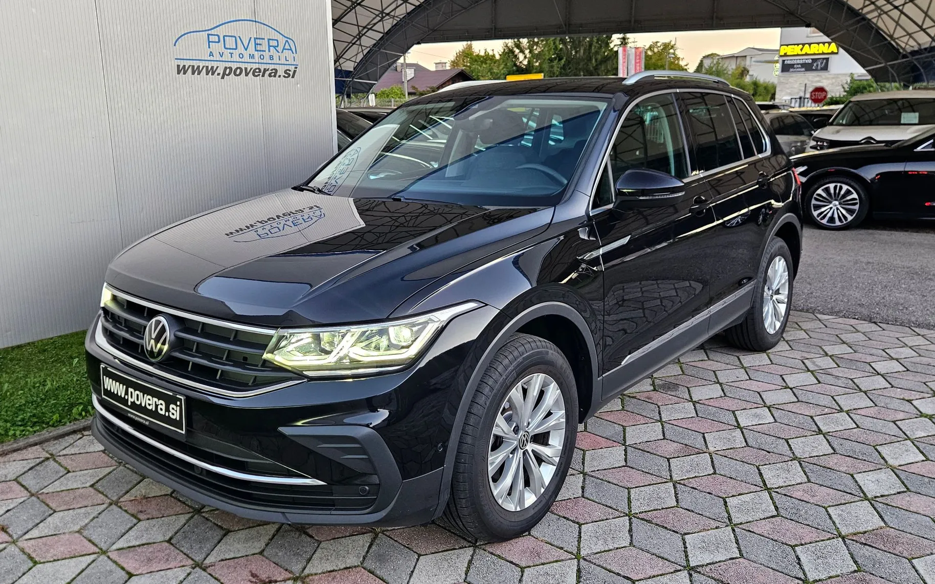Zunanja slika - Volkswagen Tiguan - 2,0 TDI BMT Life DSG 4 motion - 3
