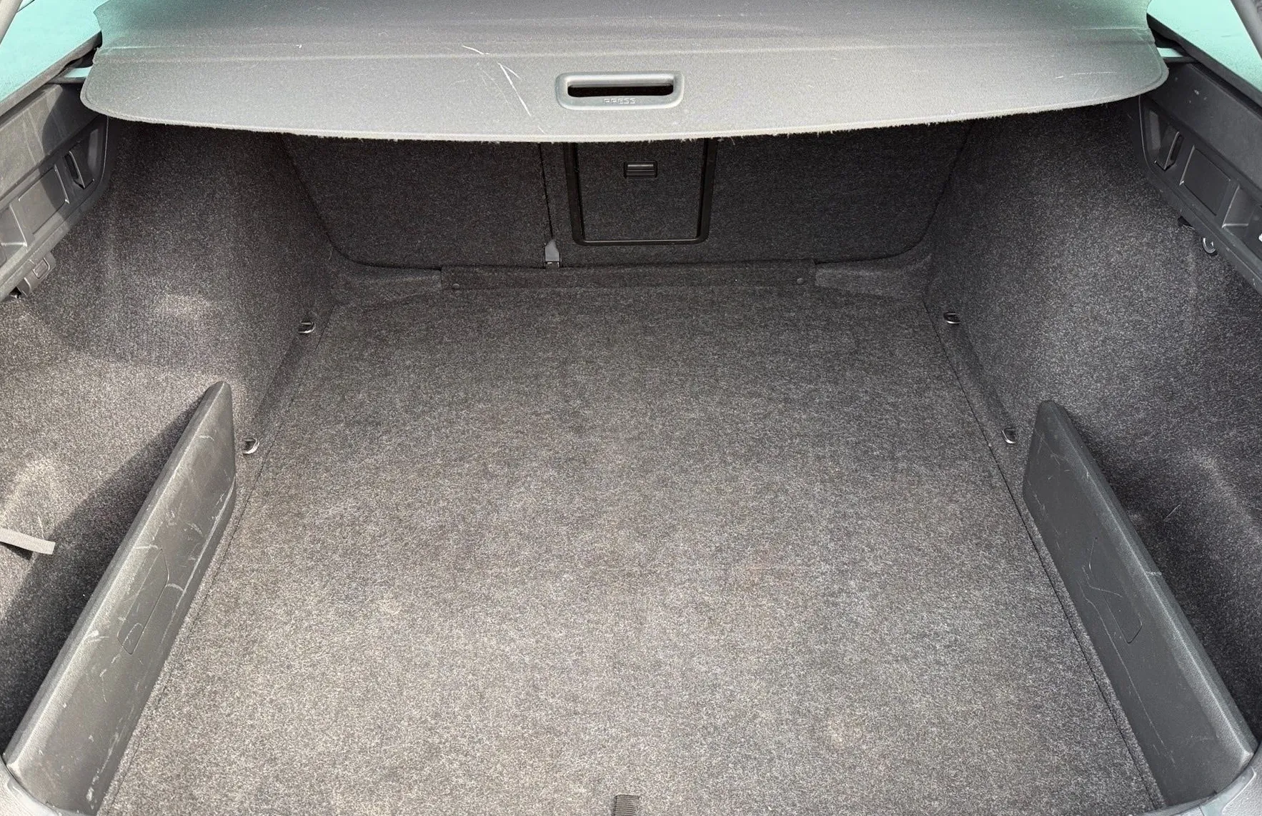 Zunanja slika - Škoda Octavia - Combi 2.0 TDI Sportline DSG-DCC-LED-Tempomat-PDC.. - 12