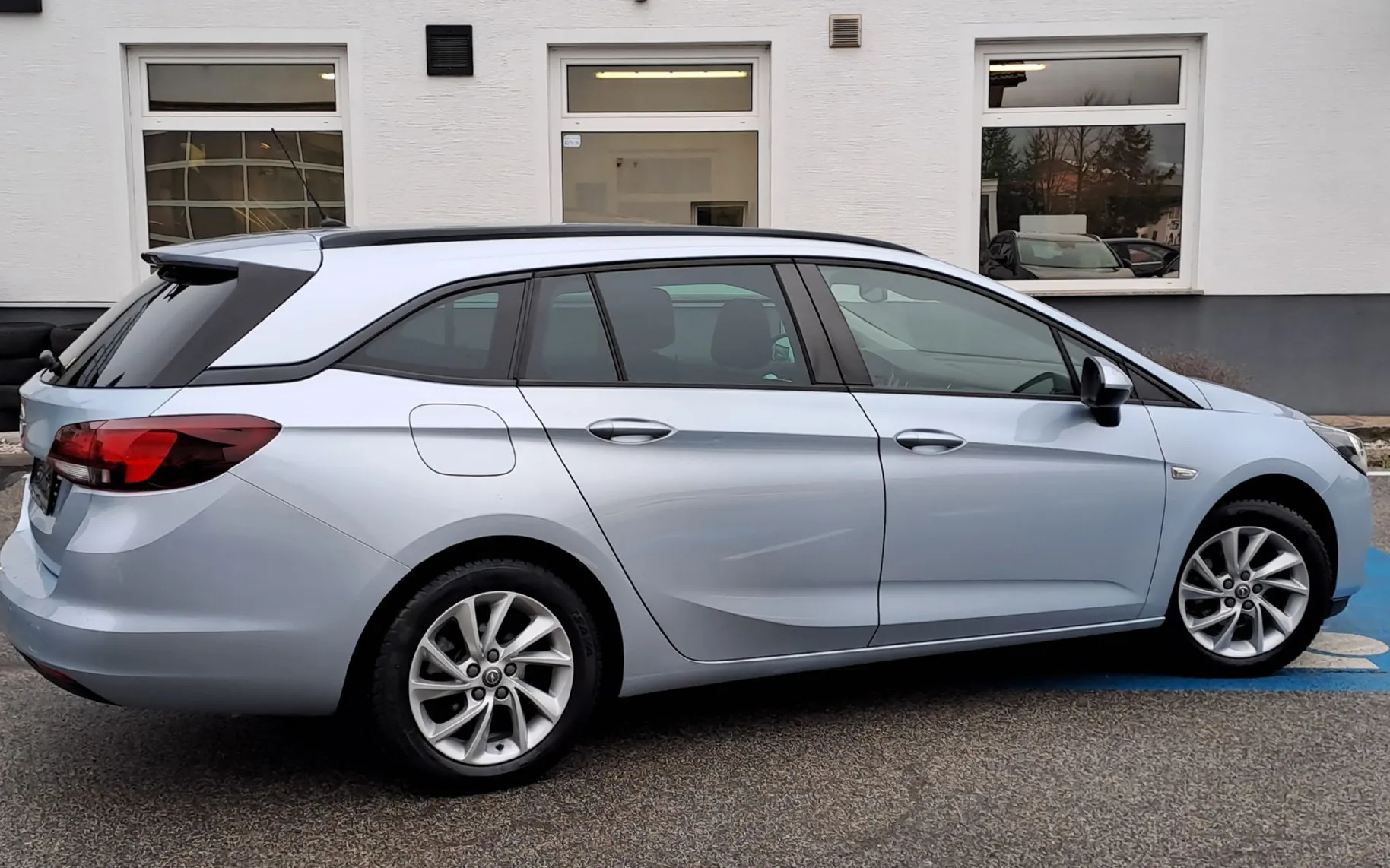 Zunanja slika - Opel Astra - 1.5 Dizel 77KW S S Edition ST - 3