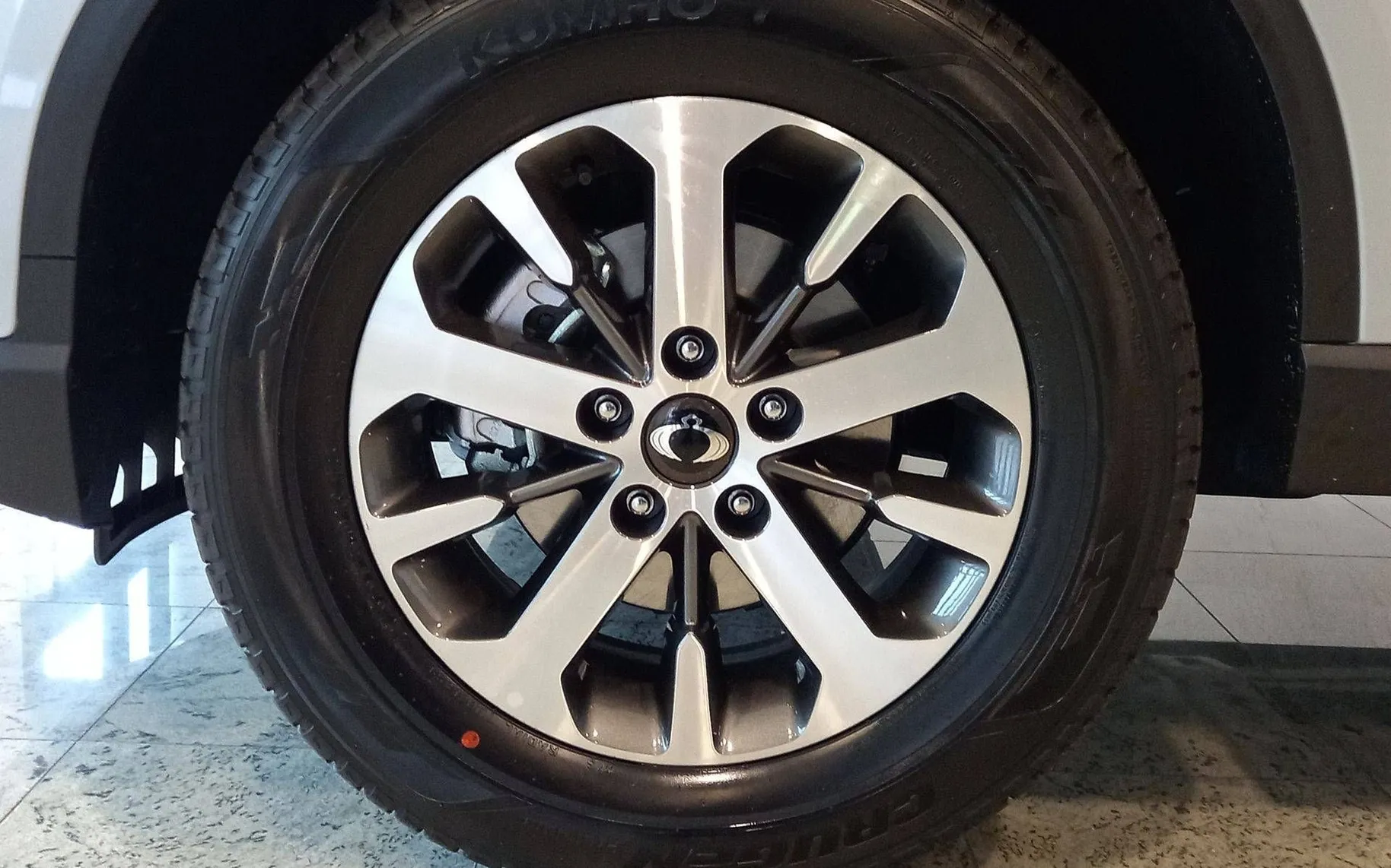 Notranja slika - SsangYong Rexton - 2.2 XDi Limited+ 4WD AT... - 9