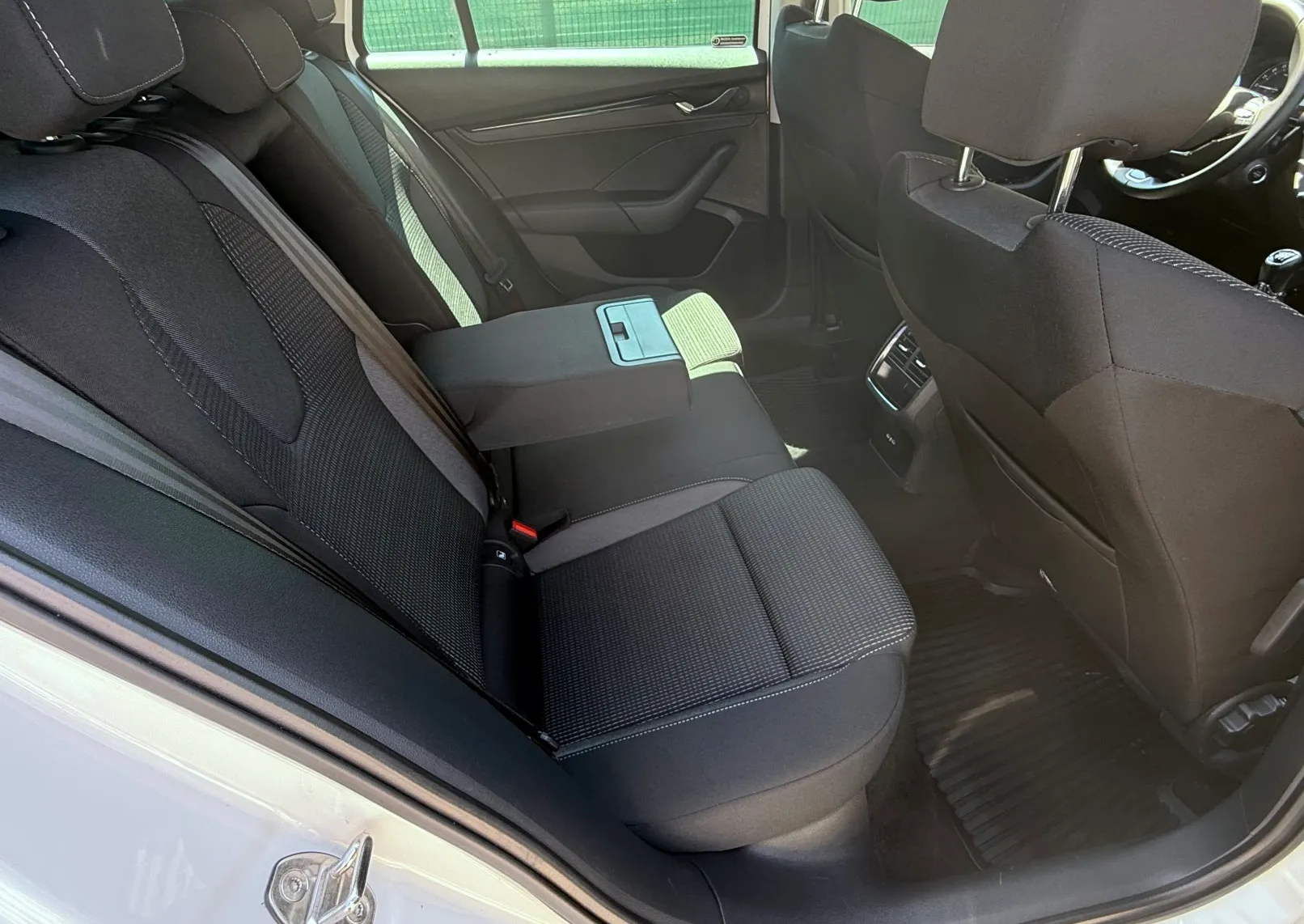 Zunanja slika - Škoda Octavia - Combi 2,0 TDI Active - 10