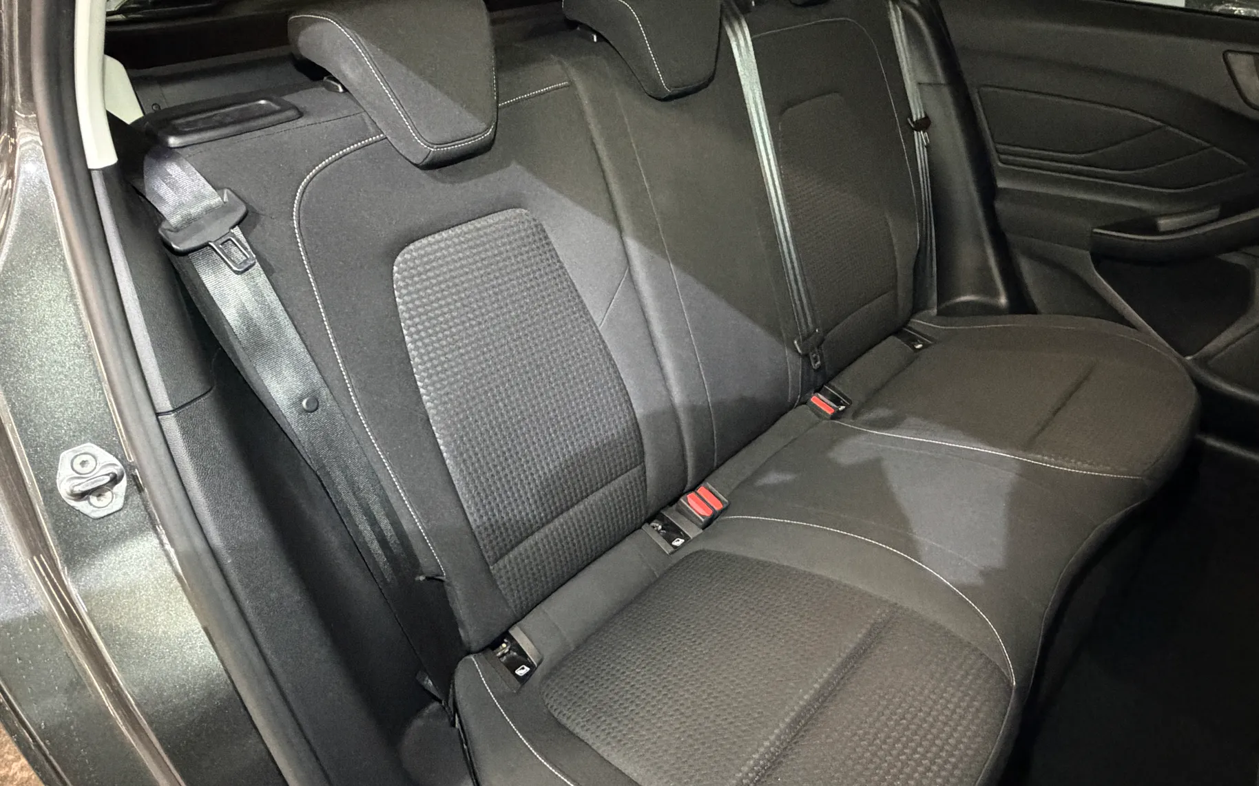 Notranja slika - Ford Focus - 1.0 - 65