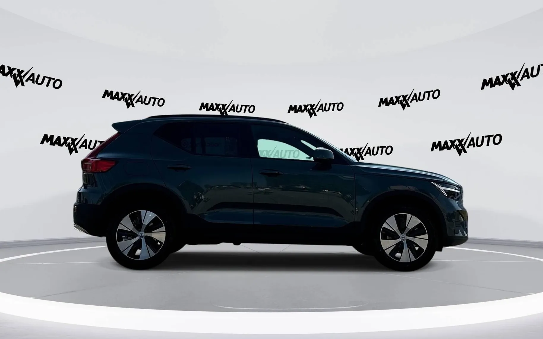Zunanja slika - Volvo XC40 - B3P Core Avt. - 4