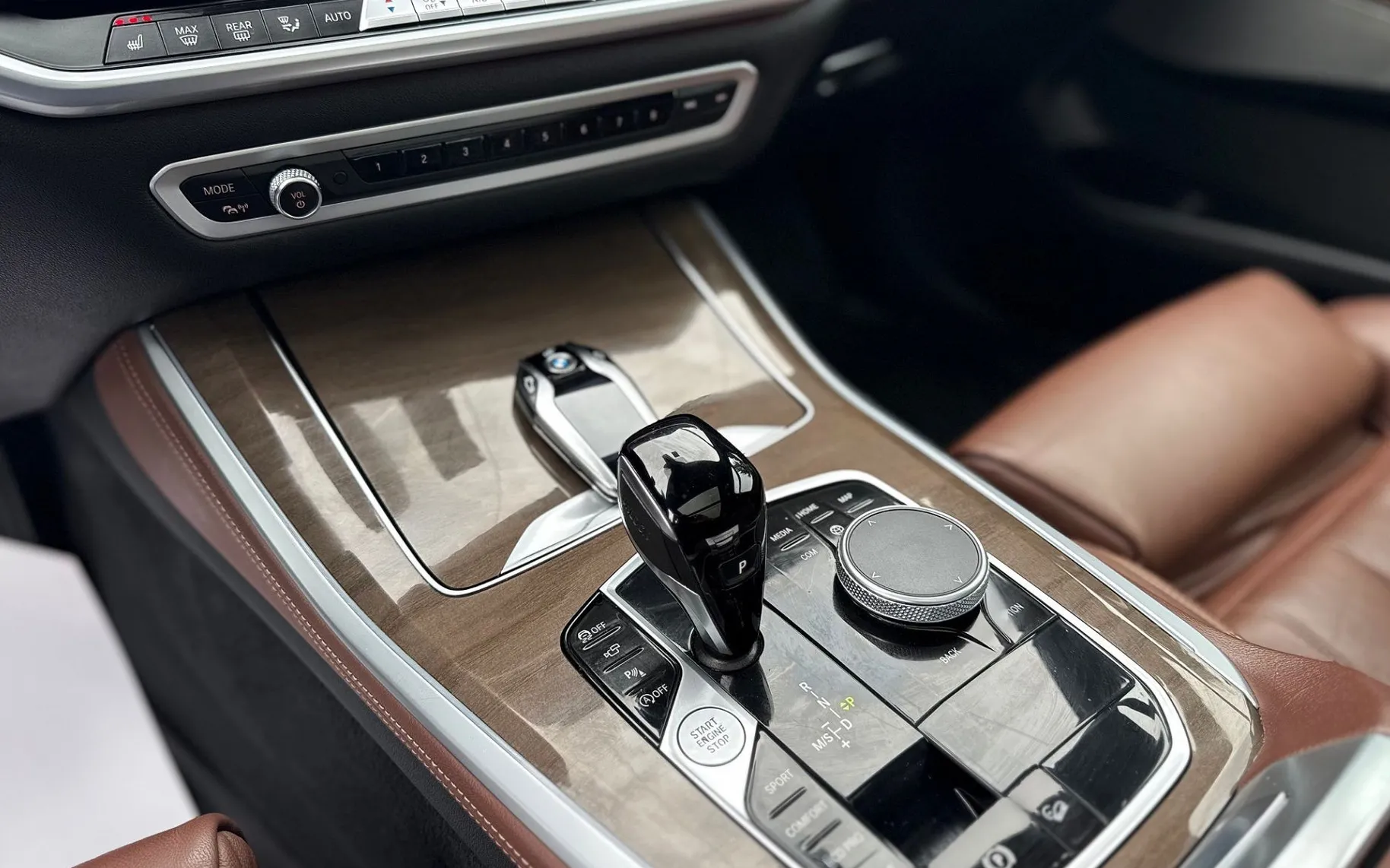 Zunanja slika - BMW X5 - serija : xDrive40i xLINE LASER ACC PANO HEADuP 360K - 19