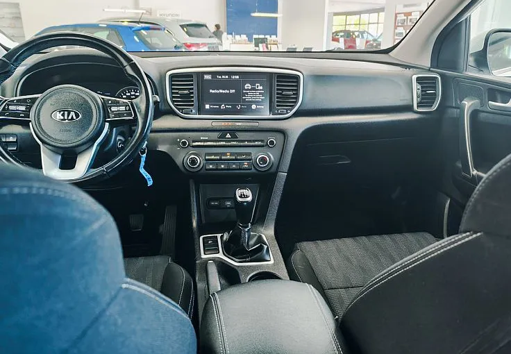 Zunanja slika - KIA Sportage - 1.6-SLO-KAMERA-DAB-APPLE-ANDROID-LINE ASSIST-VIDEO - 7
