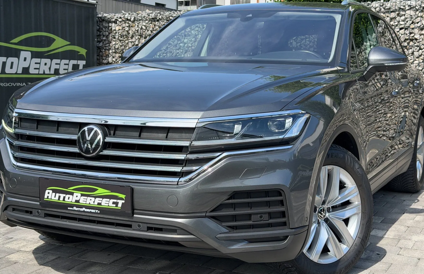 Zunanja slika - Volkswagen Touareg - 4MOTION|KLJUKA|ZRAČNO|VIRTUAL|4CON|KAM|GR.SED - 3