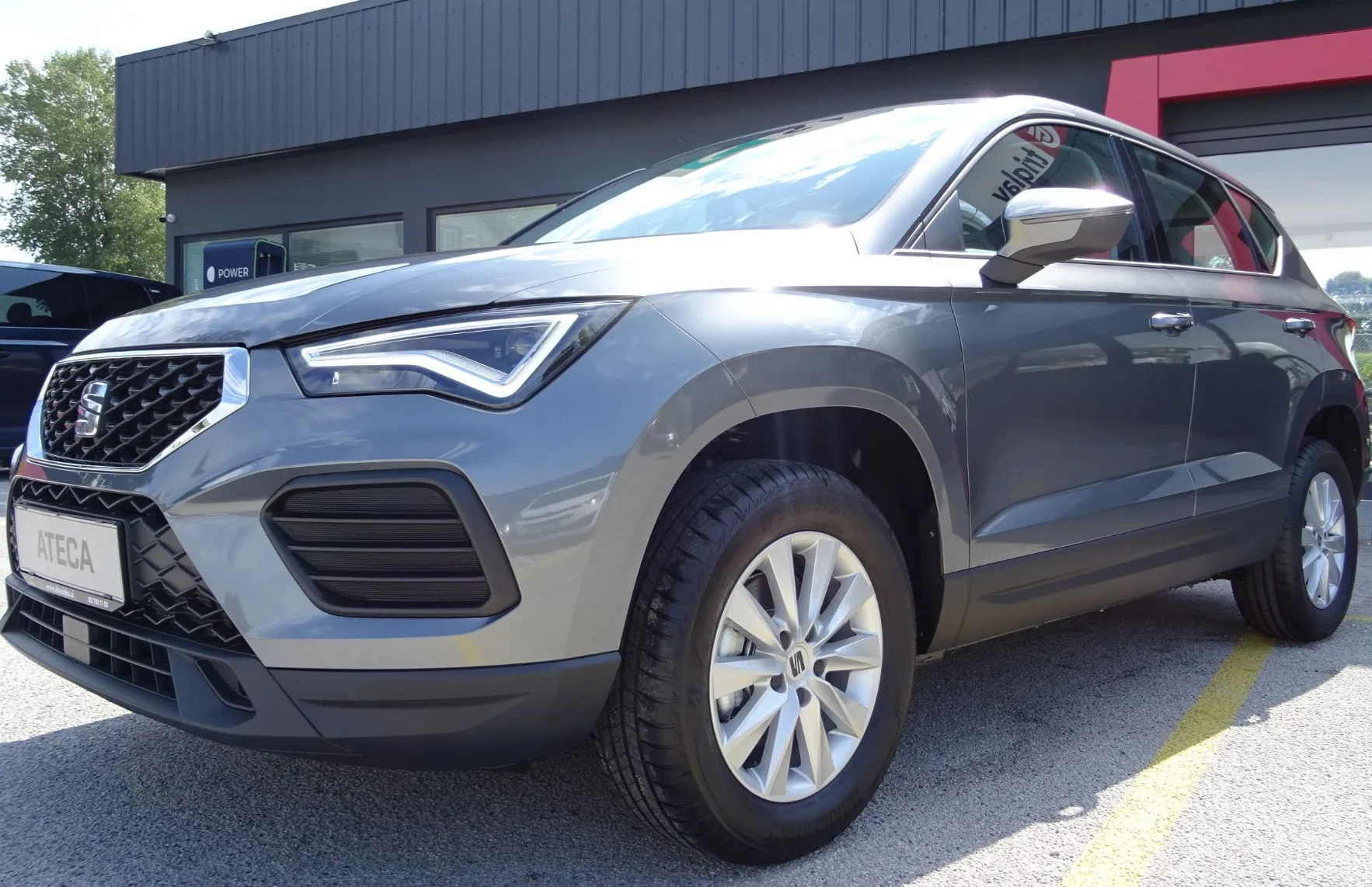 Zunanja slika - Seat Ateca - 1.0 TSI 85 KW HOLA -NA ZALOGI - - 1