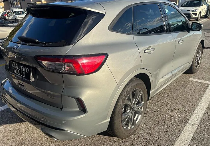 Zunanja slika - Ford Kuga - 1.5 EcoBoost ST-Line. 1.lastnik. vlečna kljuka. - 4