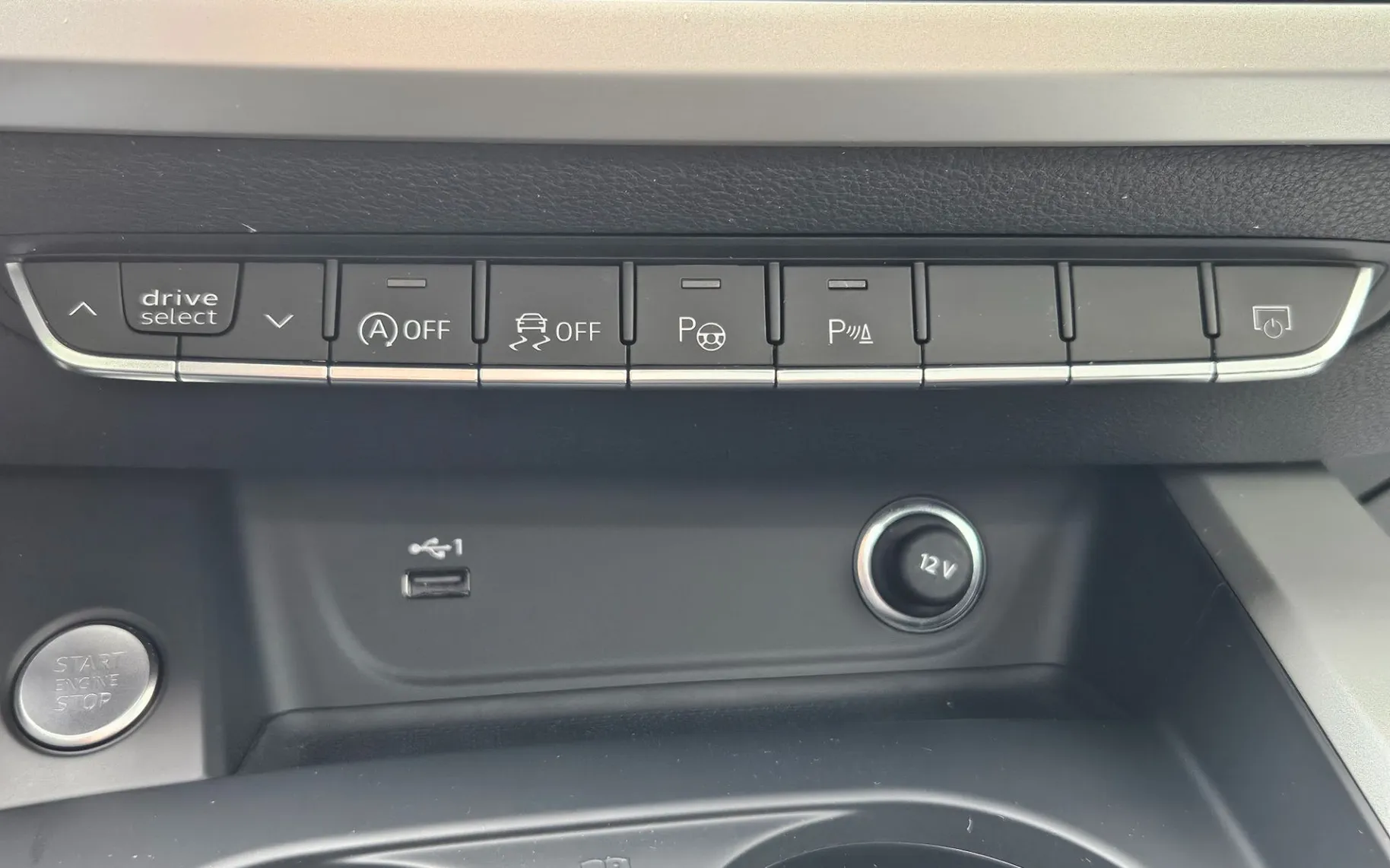 Zunanja slika - Audi A4 - 35 TFSI S tronic, KAMERA,PANORAMA,VIRTUAL - 18