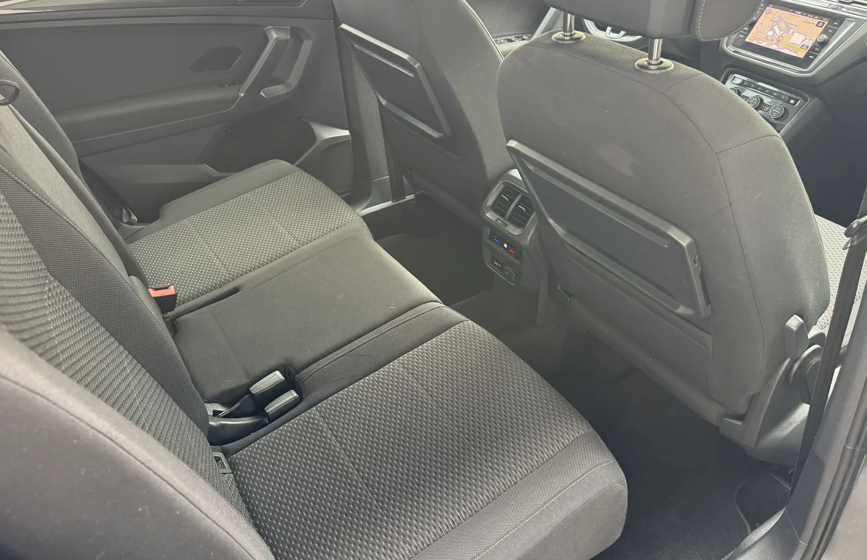 Zunanja slika - VW Tiguan Allspace - 7 SEDEŽEV-AVTOMATIK-EDITION-RADAR-NVI-KAMERA-GRET - 9