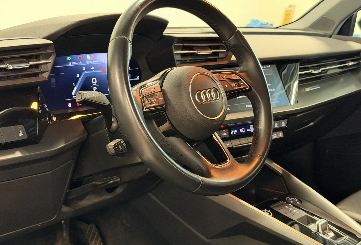 Zunanja slika - Audi A3 - 110 kW - 35 TDI - S LINE - KAMERA - ACC - F1 - 7
