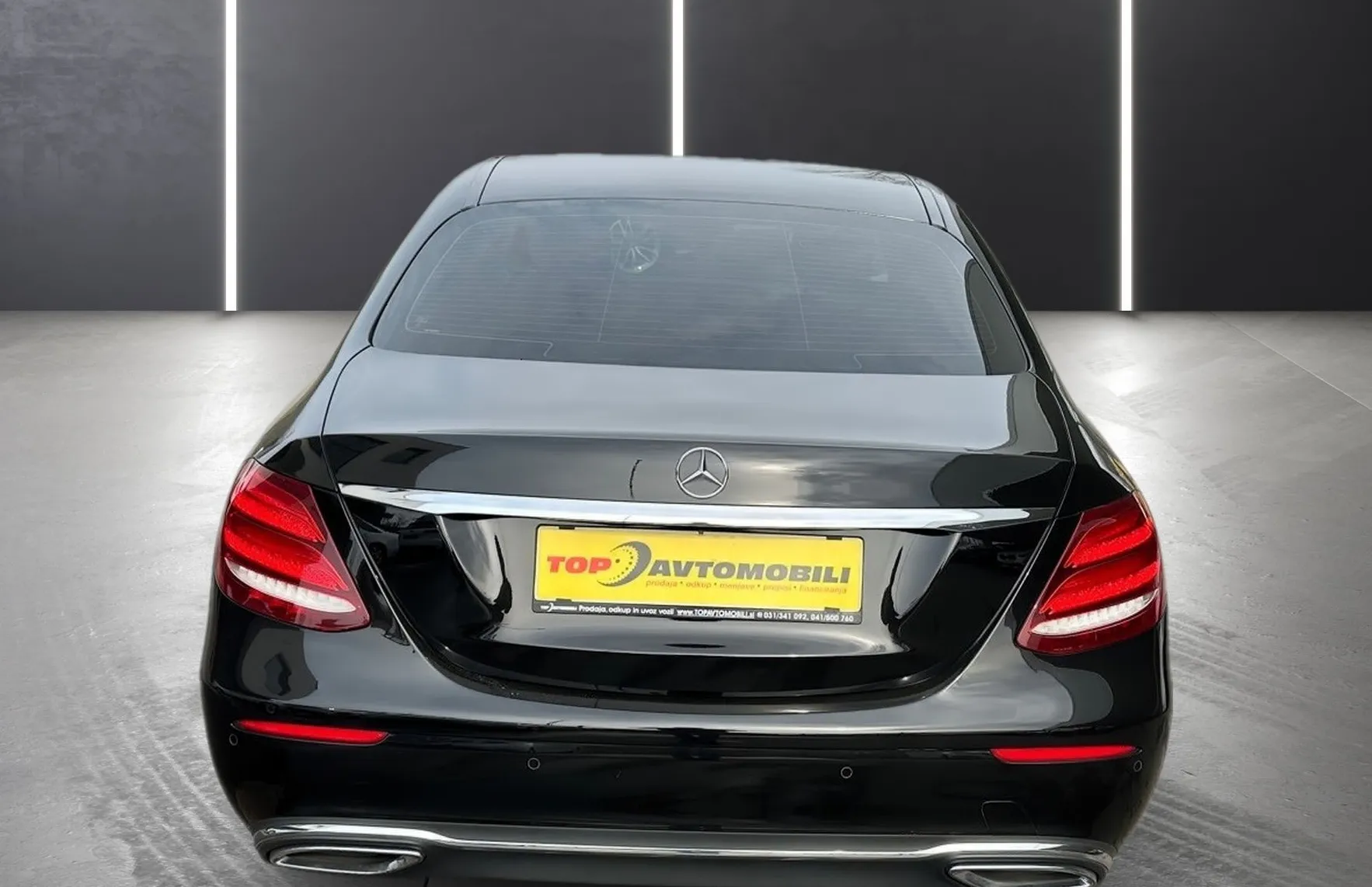 Zunanja slika - Mercedes-Benz E-Razred - E 220d FULL LED TEMPOMAT NAVI 360 KAMERA PDC - 7