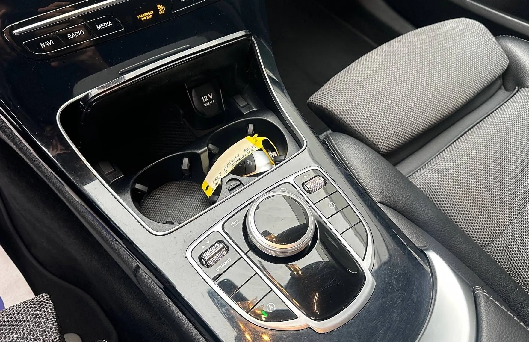 Zunanja slika - Mercedes-Benz C-Razred - C 200 AMG LINE LED DELNO USNJE NAVI KAMERA TEMPO.. - 17