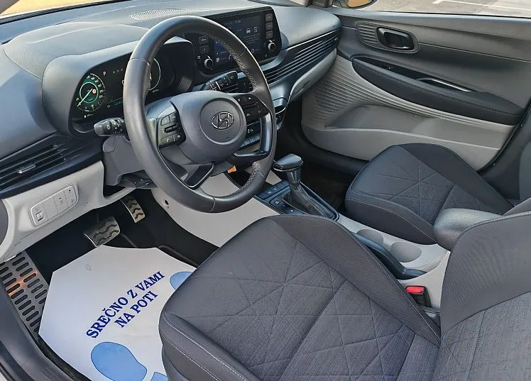 Zunanja slika - Hyundai Bayon - 1.0 T-GDI 100 STYLE 1 lastnik  Avtomatik - 6