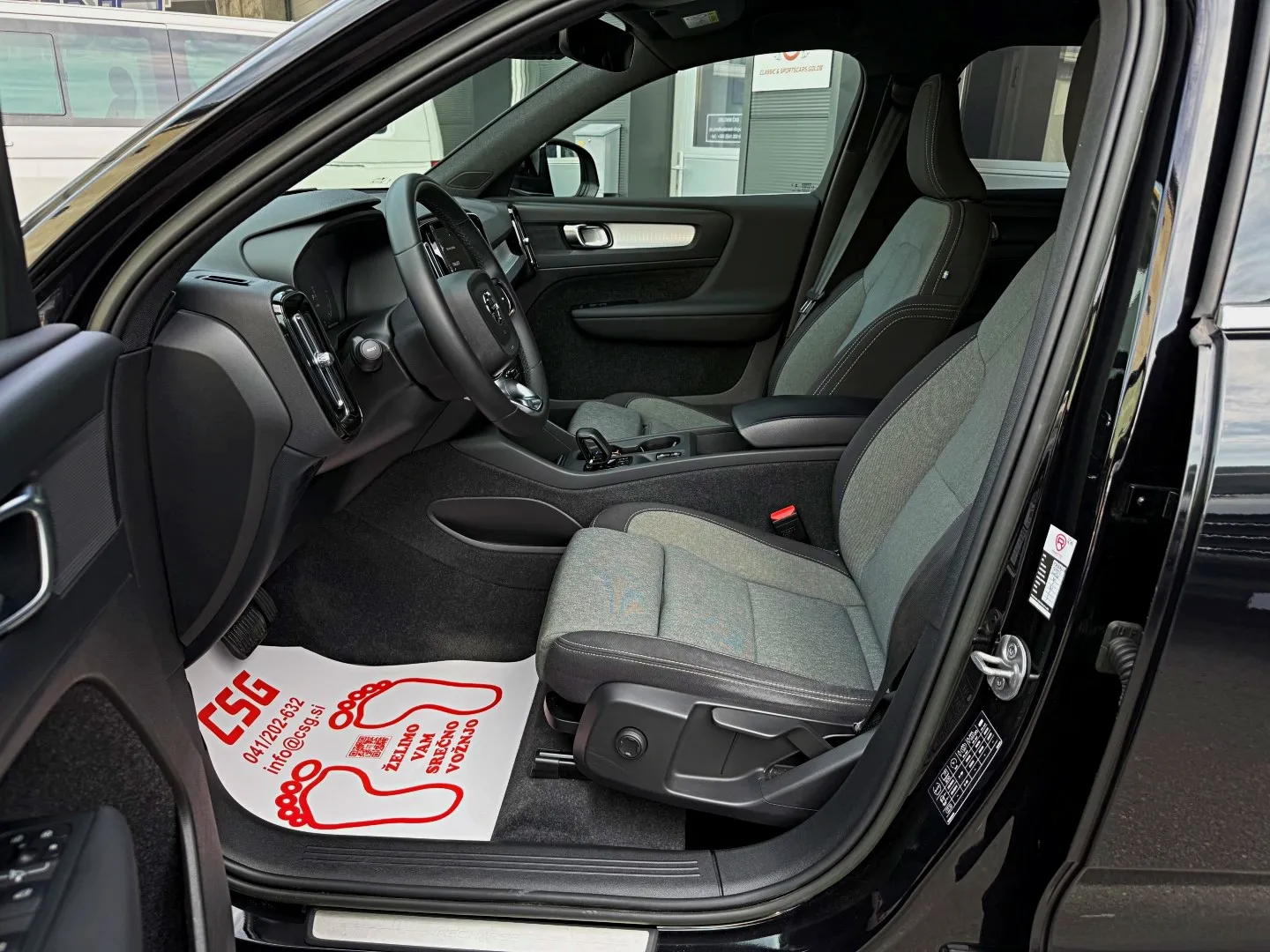 Zunanja slika - Volvo XC40 - T4 Recharge |novi model|LED|DAB|Keyless - 9