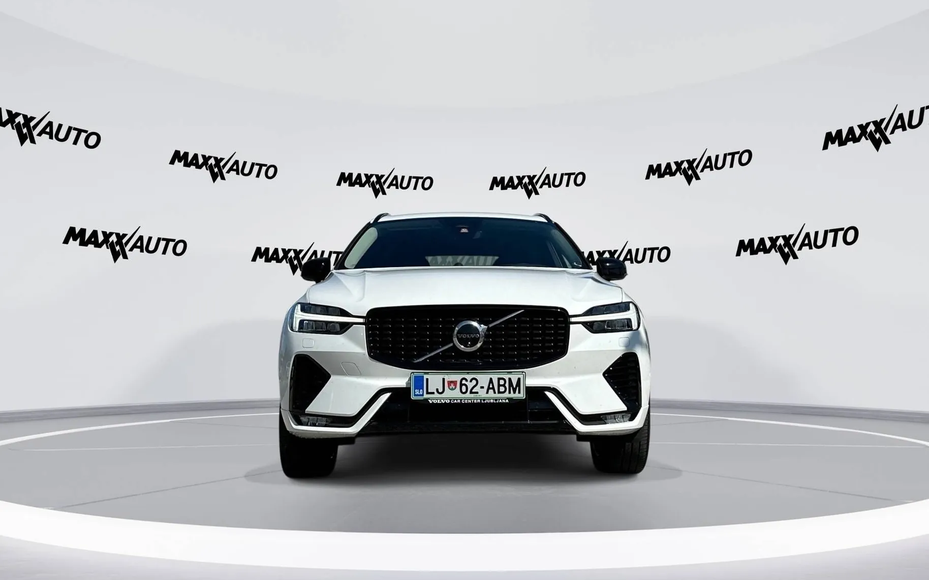 Zunanja slika - Volvo XC60 - B4 AWD MILD HYBRID DIESEL ULTIMATE DARK - 2