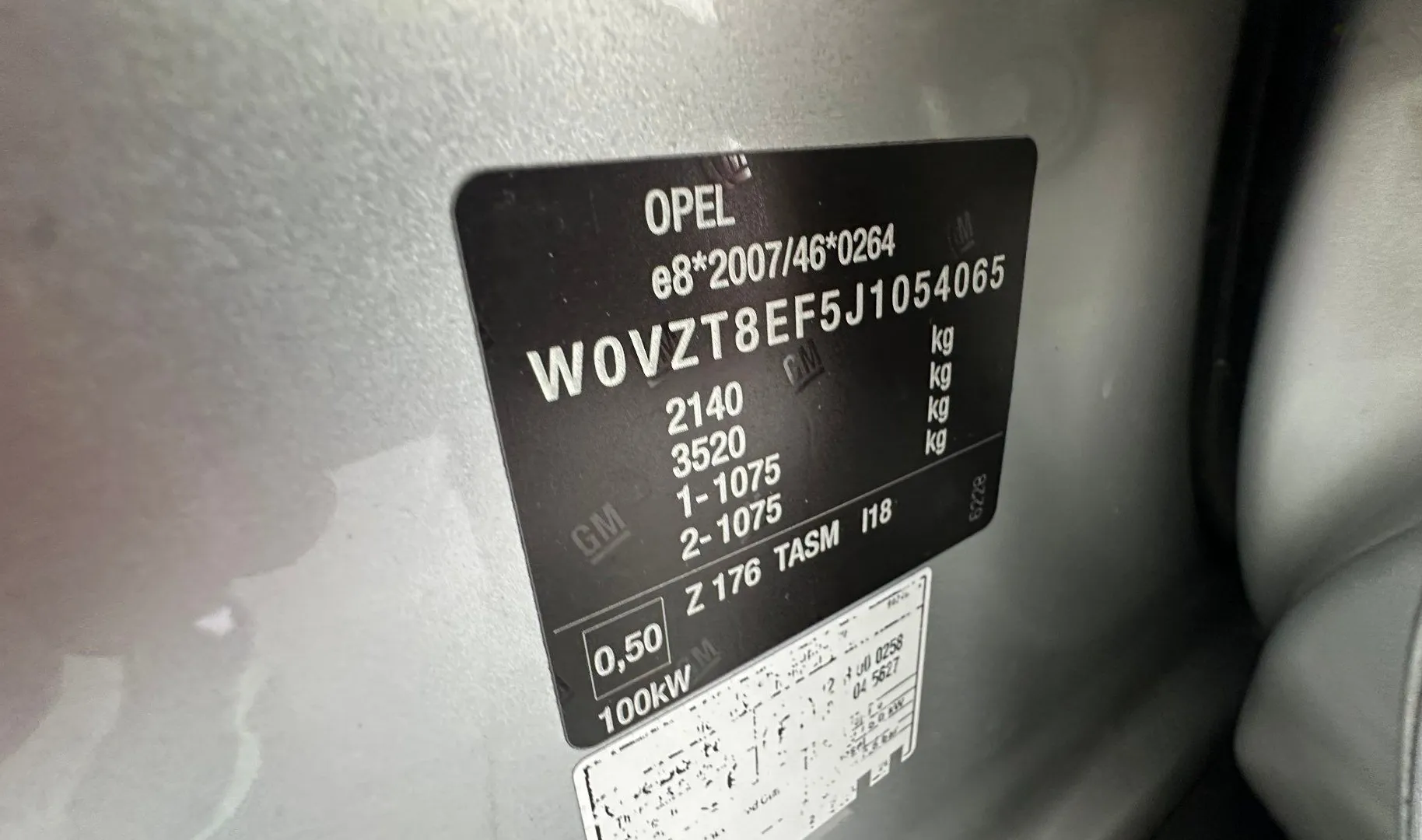 Zunanja slika - Opel Insignia - 1.6 CDTi.USNJE.NAREJEN VEL.SERVIS+MENJALNIKU - 4