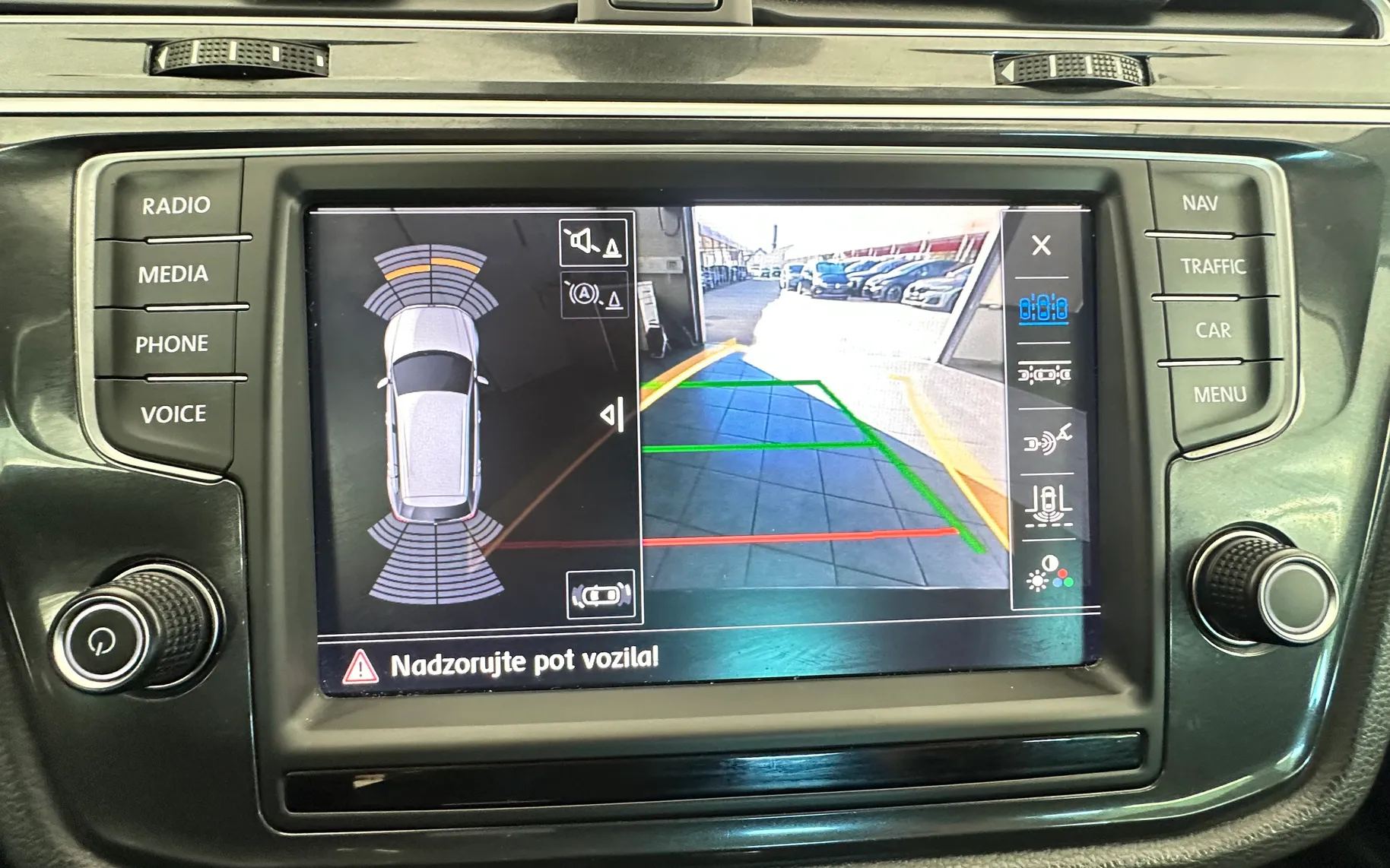 Zunanja slika - Volkswagen Tiguan - 2.0 TDI Comfortline.KAMERA.NAVI.SLOVENSKI+4 GUME - 16