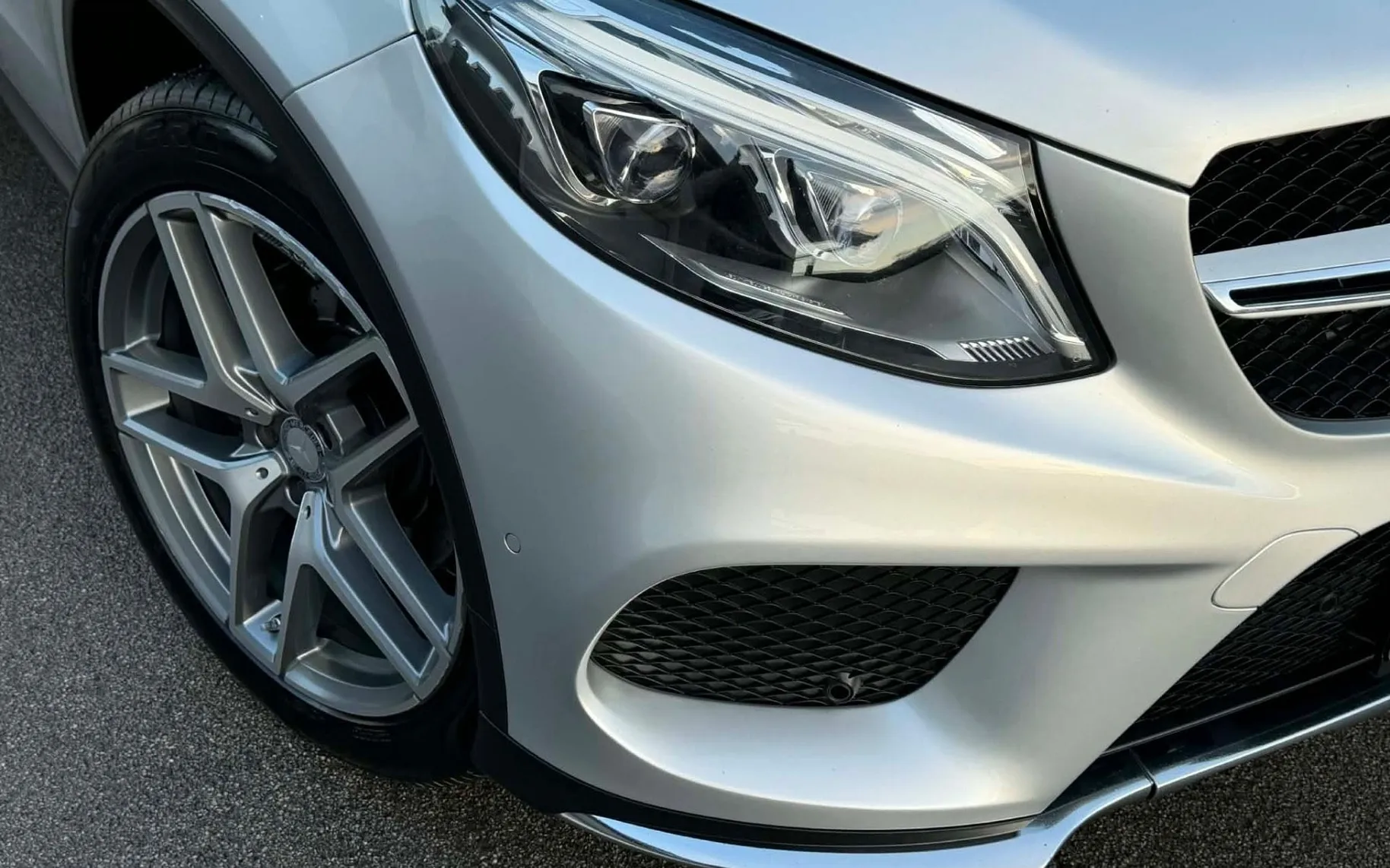 Notranja slika - Mercedes-Benz GLE coupe - 350d-4M-AMG LINE-1 LASTNIK-LIZING ZA TUJCE-ZRAČNO - 7