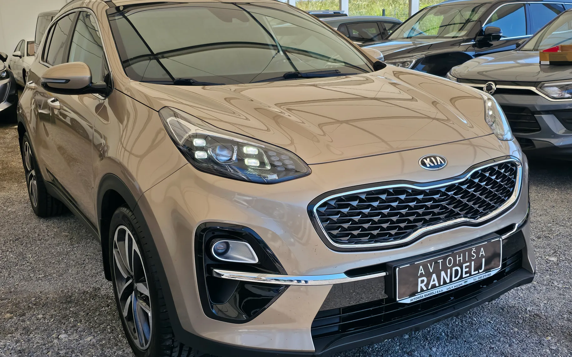 Zunanja slika - KIA Sportage - 1,6 T-GDI FRESH ISG DCT - 1