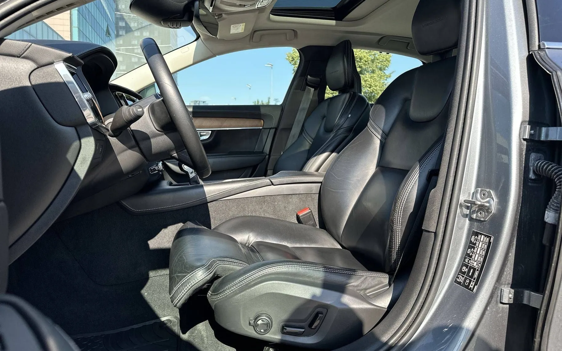 Notranja slika - Volvo S90 - D4 Inscription Avt. - 10