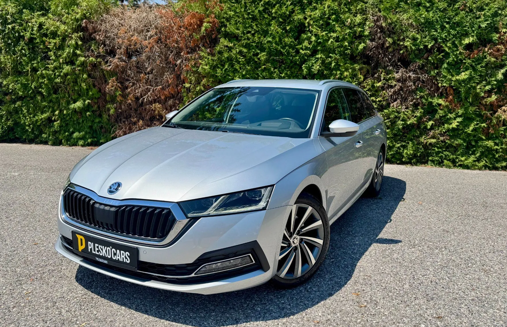 Zunanja slika - Škoda Octavia - Combi 2.0 TDI Style DSG WEBASTO ACC HEAD-UP - 1