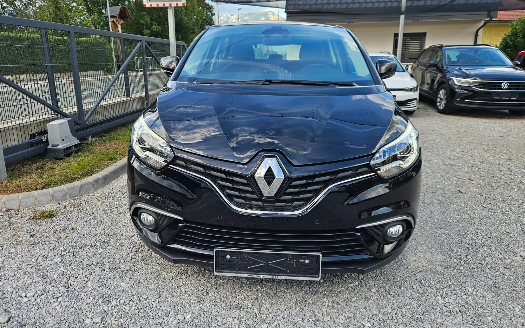 Notranja slika - Renault Scenic - 1.3 16V 1.LASTNIK SLO SAMO 57000KM - 7