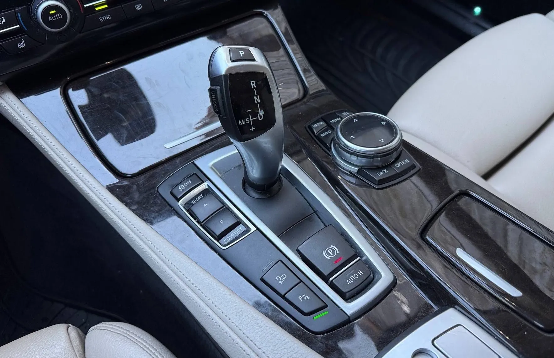 Zunanja slika - BMW Serija 5 - Touring: 525d xDrive BI-XENON NAVI ACC VIRTUAL MEMORY KA - 17