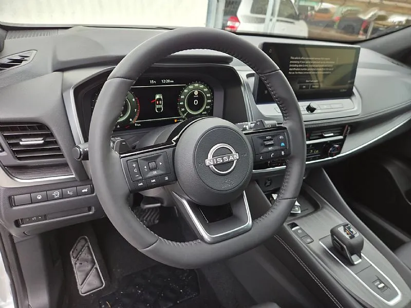 Zunanja slika - Nissan Qashqai - 1.3 DIG-T MHEV Tekna X-Tronic BREZ PANORAME - 10