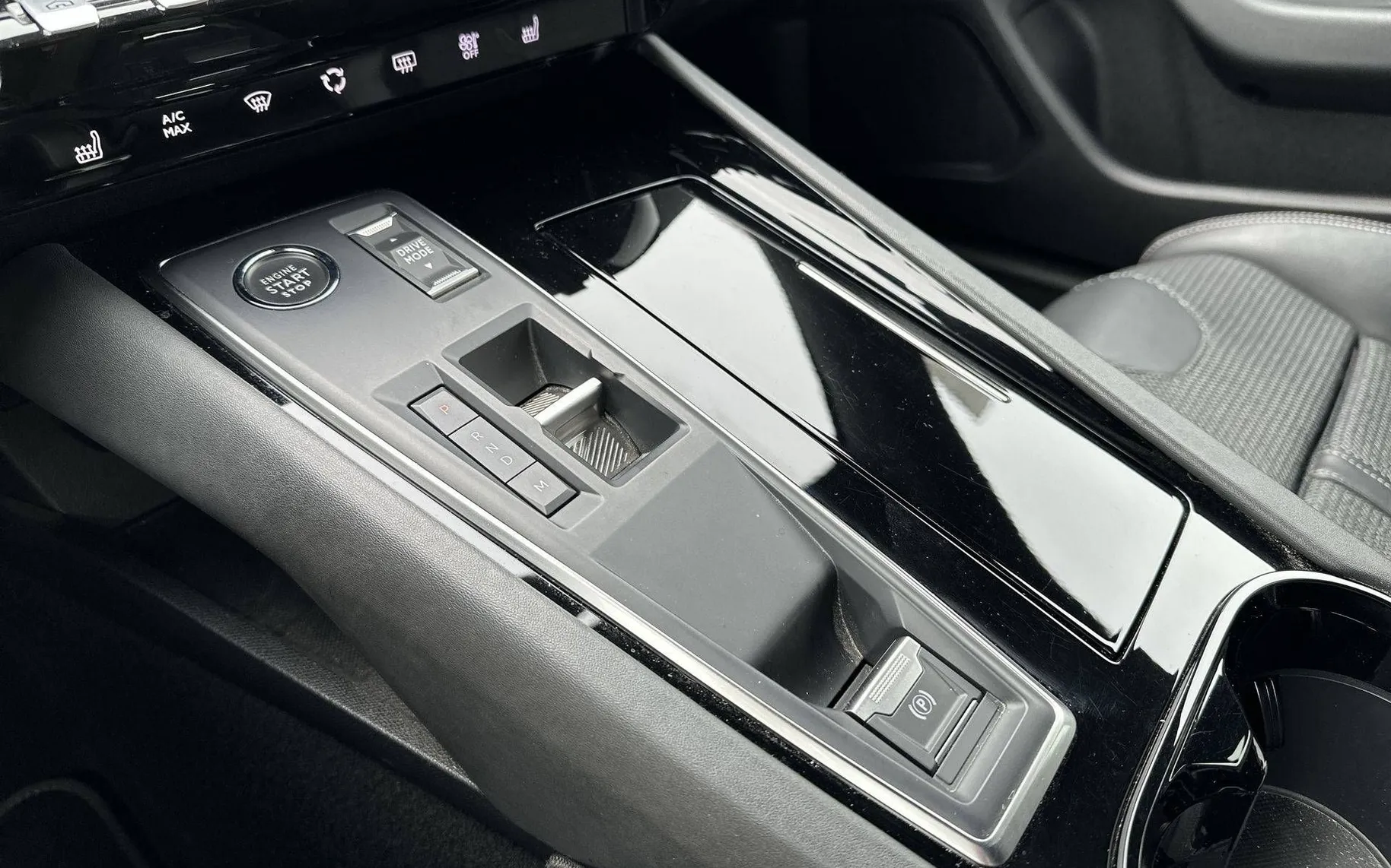 Notranja slika - Peugeot 508 - 1.5 BLUEHDI 130 ALLURE EAT8... - 20